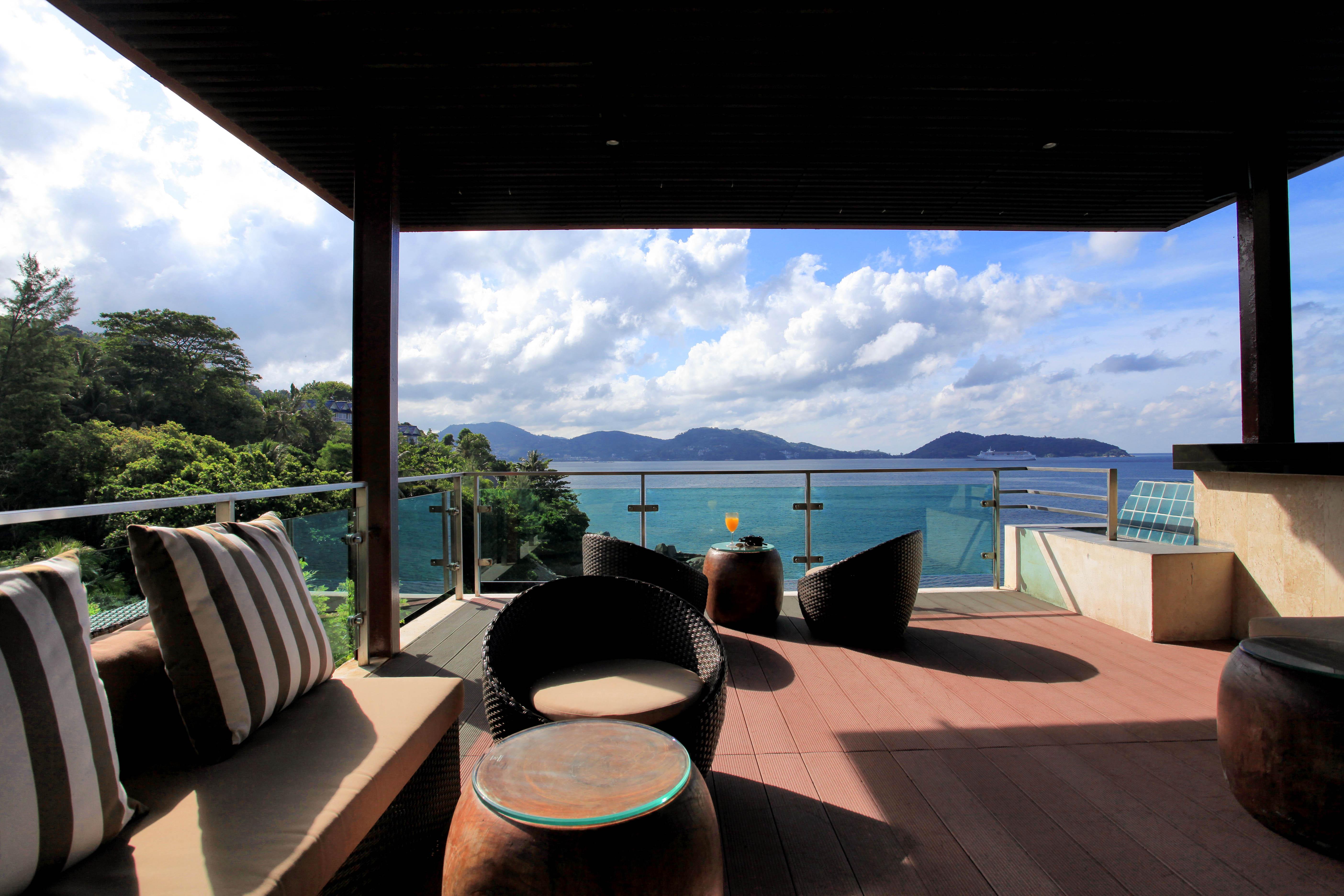 Patong Zenmaya Oceanfront Phuket, Trademark Collection By Wyndham מראה חיצוני תמונה View from the hotel