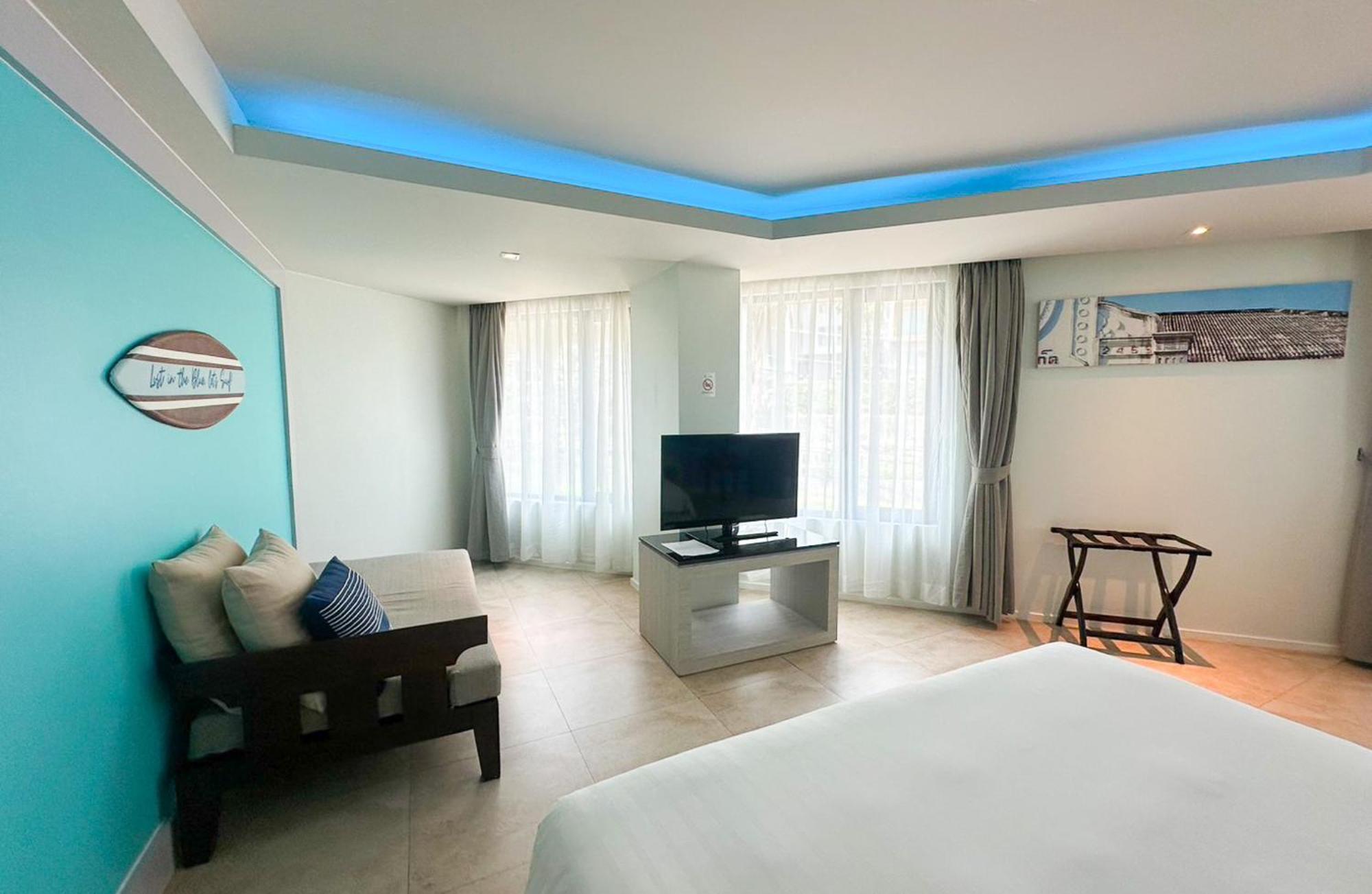 Patong Zenmaya Oceanfront Phuket, Trademark Collection By Wyndham מראה חיצוני תמונה Deluxe Room