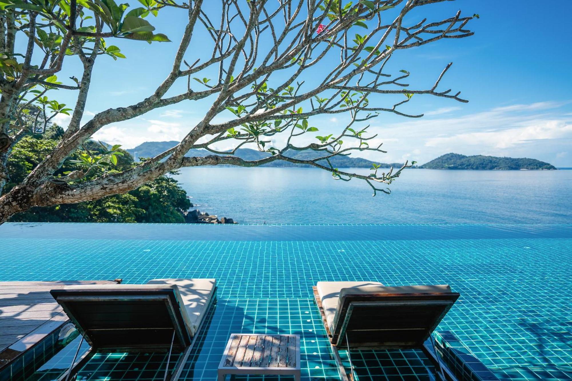 Patong Zenmaya Oceanfront Phuket, Trademark Collection By Wyndham מראה חיצוני תמונה View from the pool at the resort